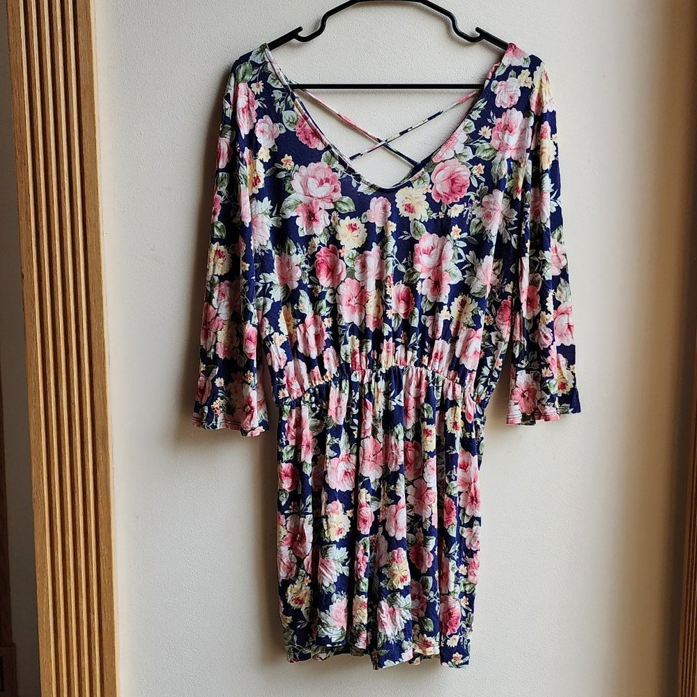 Gilli Floral Culotte Dress Size Large - Picture 11 of 16